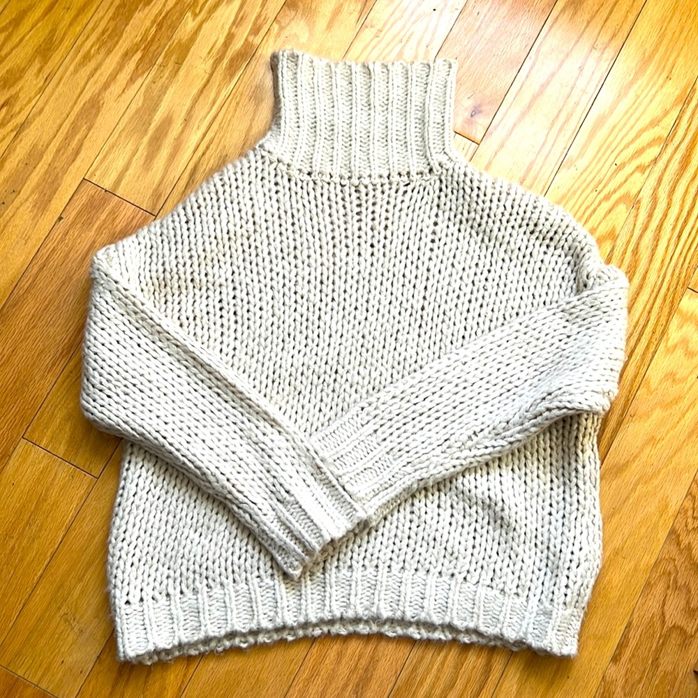 Caitlin Covington X Pink Lilly-Cream rib knit cozy turtleneck sweater size XL